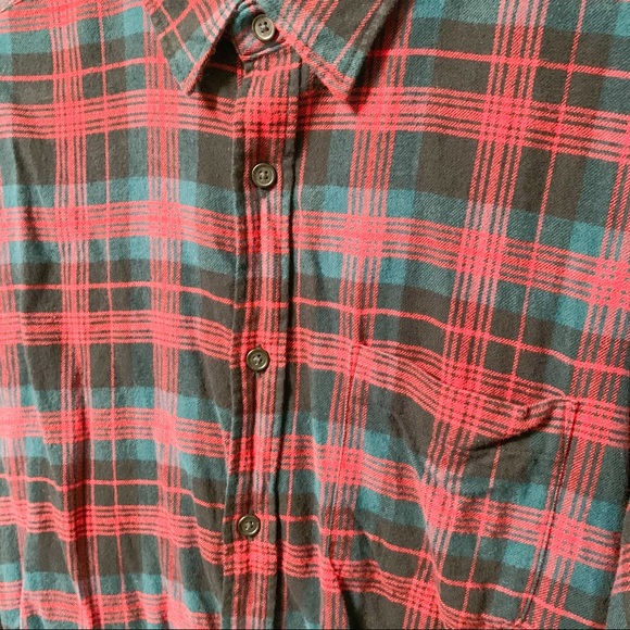 Uniqlo Plaid Flannel Shirt, XL, Christmas Dark Green Red Black - Picture 4 of 5